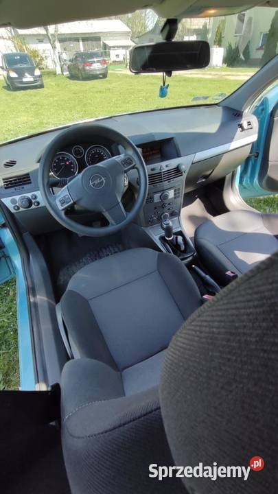 Opel Astra H 16 105 Benzyna 2004 220 239 Błękit Rok produkcji 2004 łódzkie Kolonia Bałucz sprzedam