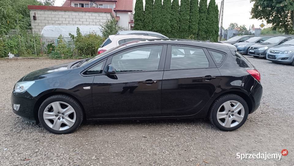 Opel astra 14 benzyna mały przebieg super stan Astra Siedlce