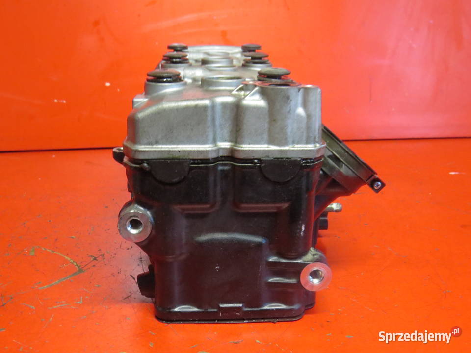 SUZUKI GSR 600 GSR600 K10 09 głowica zawory Warszawa