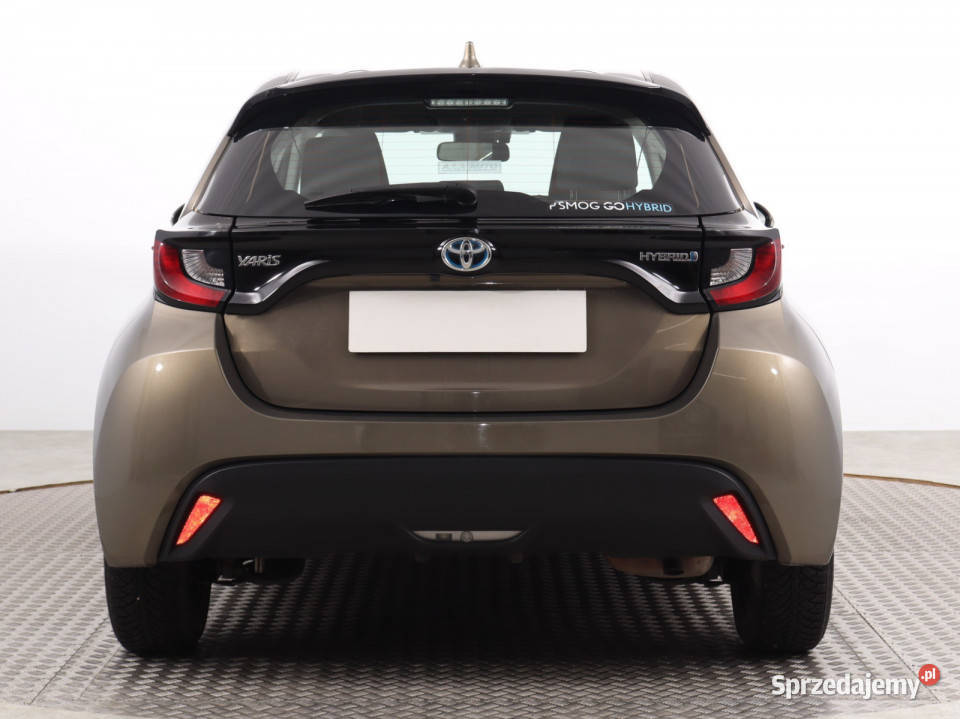 Toyota Yaris 15 VVTi Hybrid kamera cofania śląskie