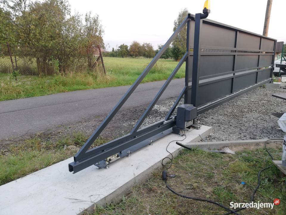 Brama Przesuwna Skrzydlowa produkcja montaż Usługi śląskie Chorzów