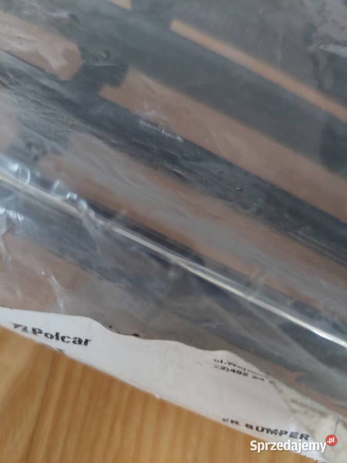 Atrapa kratka środkowa w zderzak chromowana