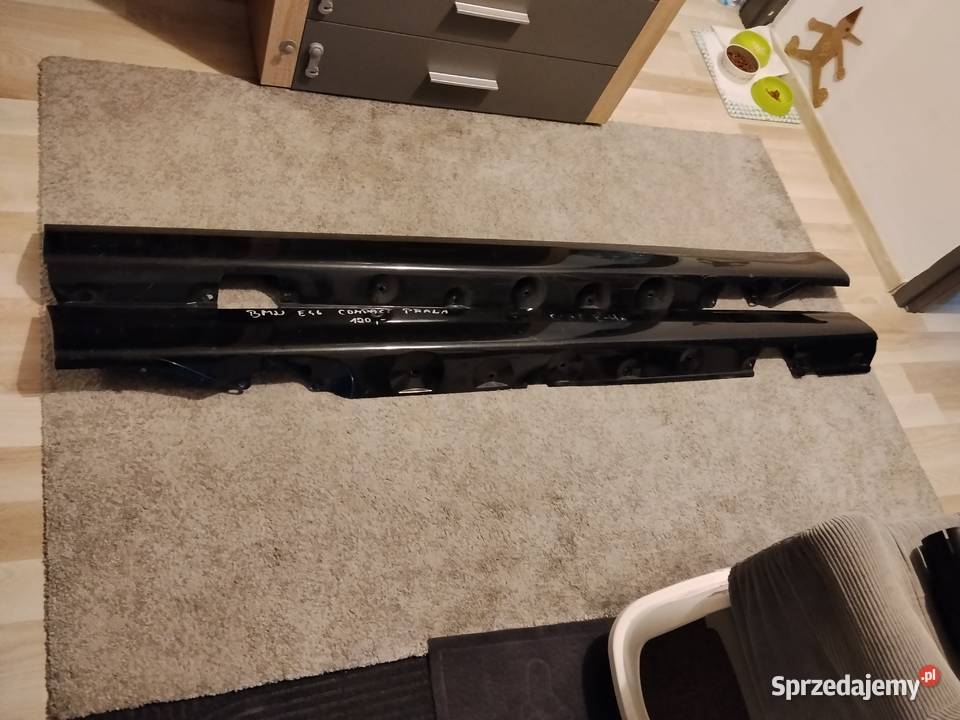 Nakładki progowe BMW E46 Compact kolor czarny
