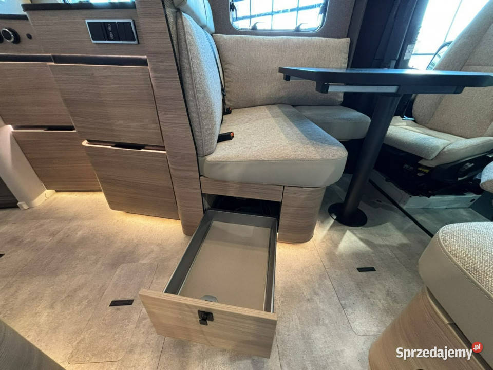 samochody kempingowe HymerEriba BMC T 680 Janki