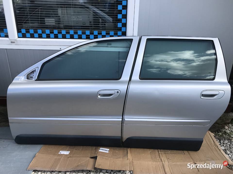 Drzwi Volvo XC70 V70 S60 kolor 42626 srebrne