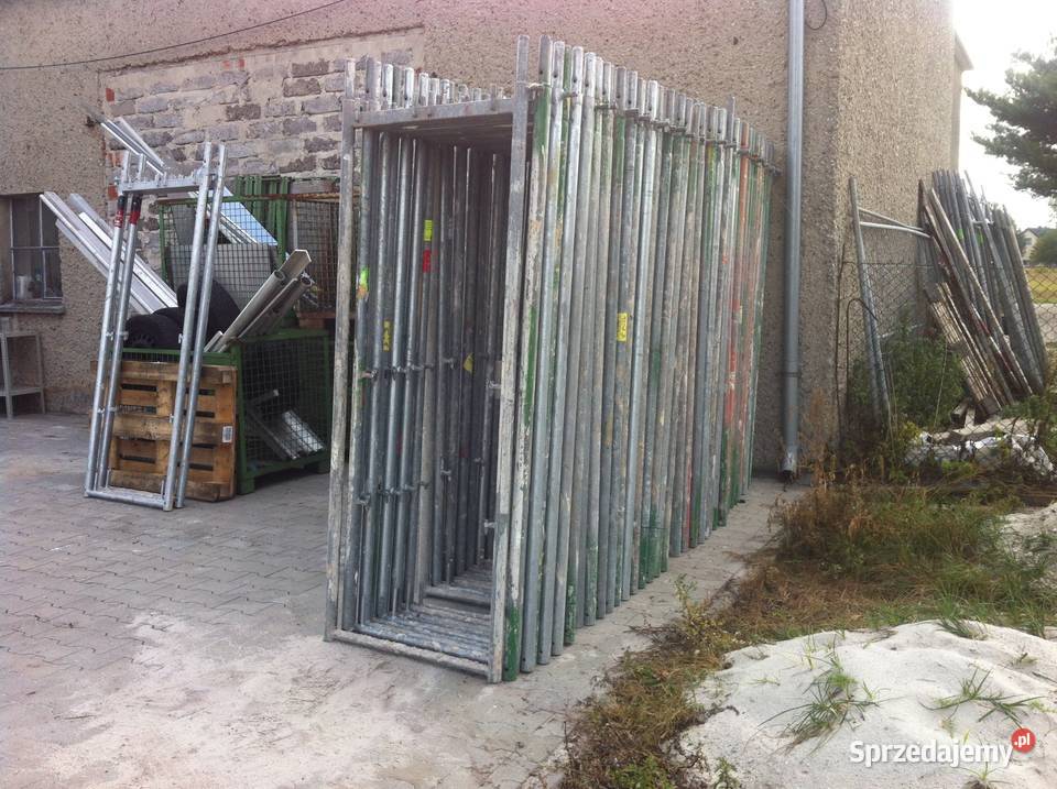 Rusztowanie szczytowe 365 m2 używane 75x62 m