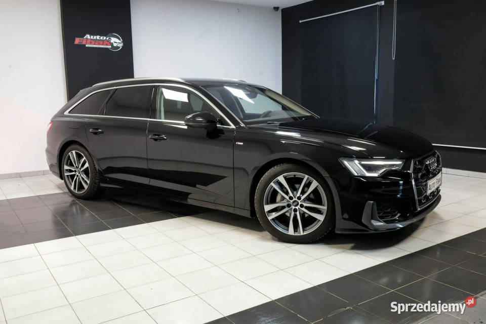 Audi A6 Avant Salon centralny zamek Konstantynów Łódzki
