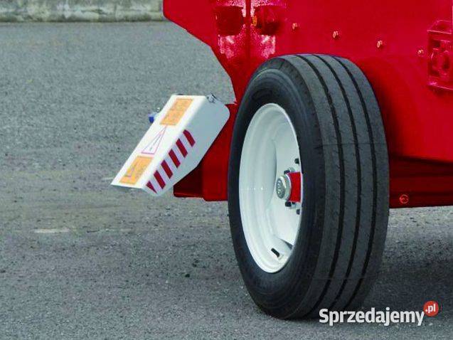 ŚCIELARKA do ciągnika ścielenie słomy przystawka Swarzędz sprzedam