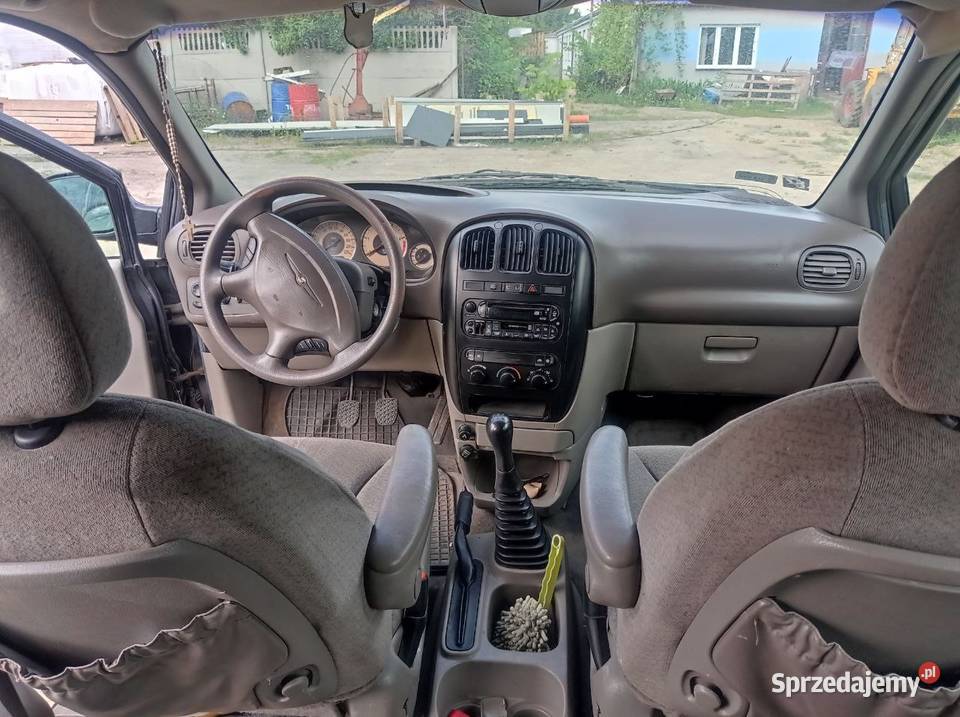 Chrysler Voyager 2002 25 diesel CRD 7os Skrobów-Kolonia
