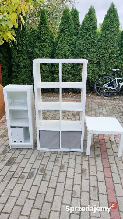 Sprzedam dwa regały i stolik IKEA wielkopolskie Śmigiel