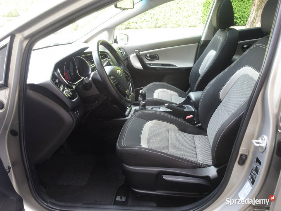 Kia Ceed 16D Panorama Ledy Navi Klimatronik światła do jazdy dziennej śląskie Częstochowa sprzedam