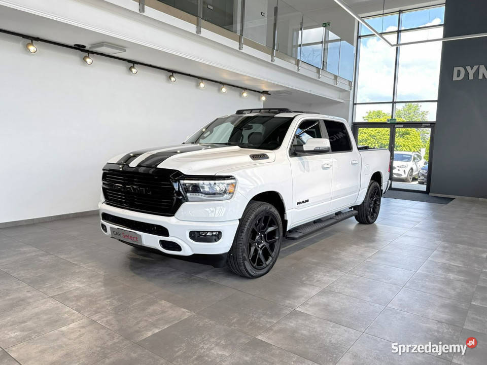 RAM 1500 Sport 57 V8 Hemi 401 automat 4x4 2023 r komputer pokładowy 1500 małopolskie Myślenice