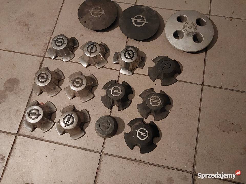 Opel Kadett Ascona Rekord Senator różne części Lampy tylne Toruń