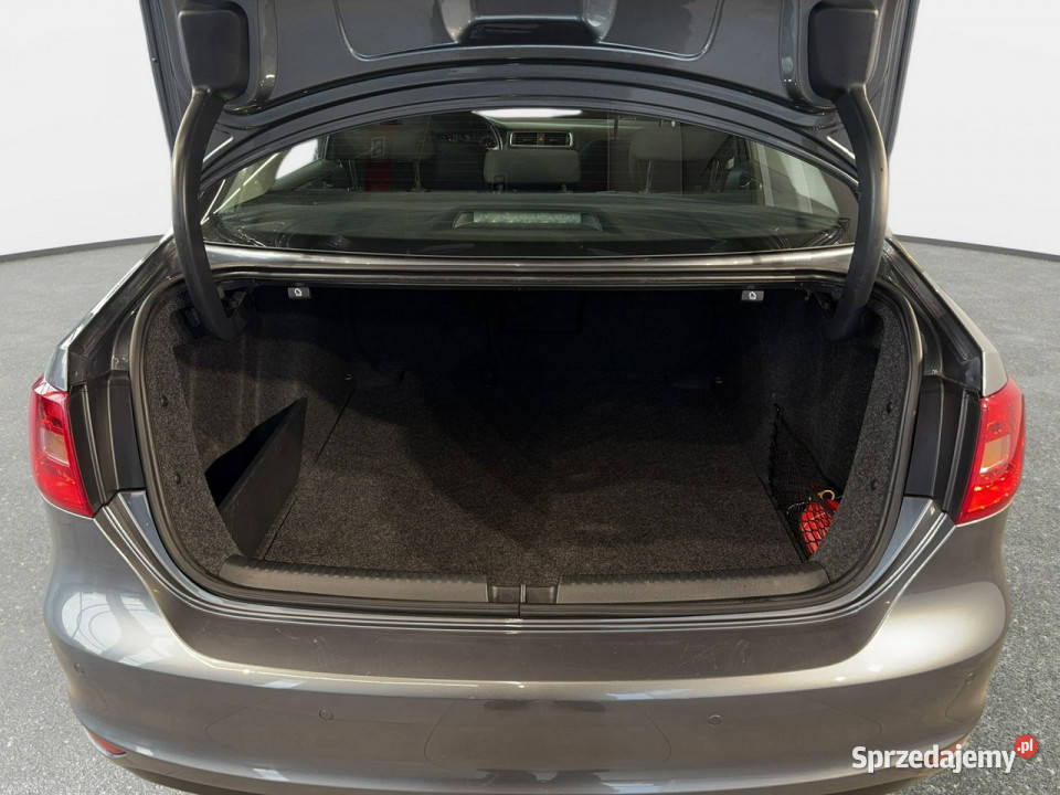 Volkswagen Jetta Comfortline 14TSI 122 M6 2013 r 1400cm3 Myślenice