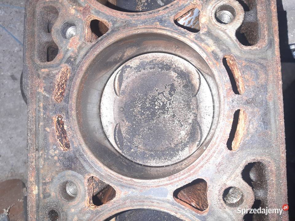 Fiat Doblo Stilo 16 16V dół silnika kompletny Ksawerów