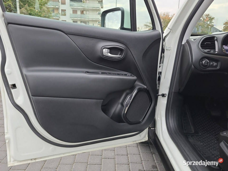 Jeep Renegade GSE T4 Turbo 150 SS pierwszy Renegade