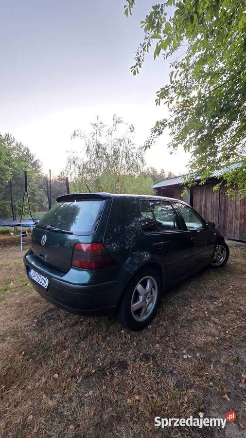 Volkswagen Golf 4 16 benzyna 120 alufelgi klima Zamość
