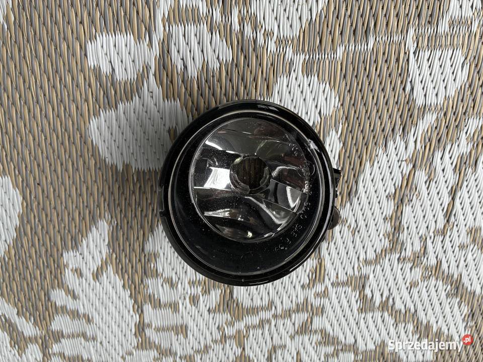 Halogen prawy BMW X1 2016r automatyczna Szadek sprzedam