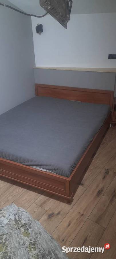 Łóżko 160x200 z materacem i szafka nocna