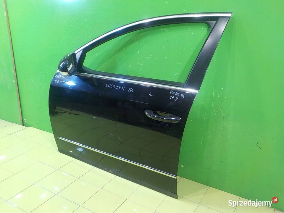 VW PASSAT B6 20 TDI 10r KOMBI drzwi lewe przod