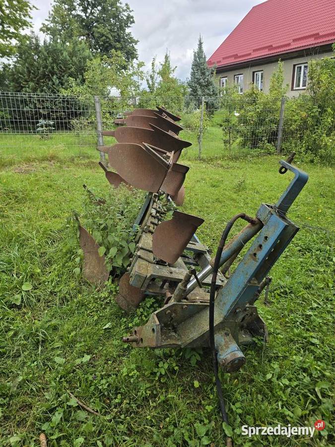 Sprzedam pług obrotowy uszkodzony