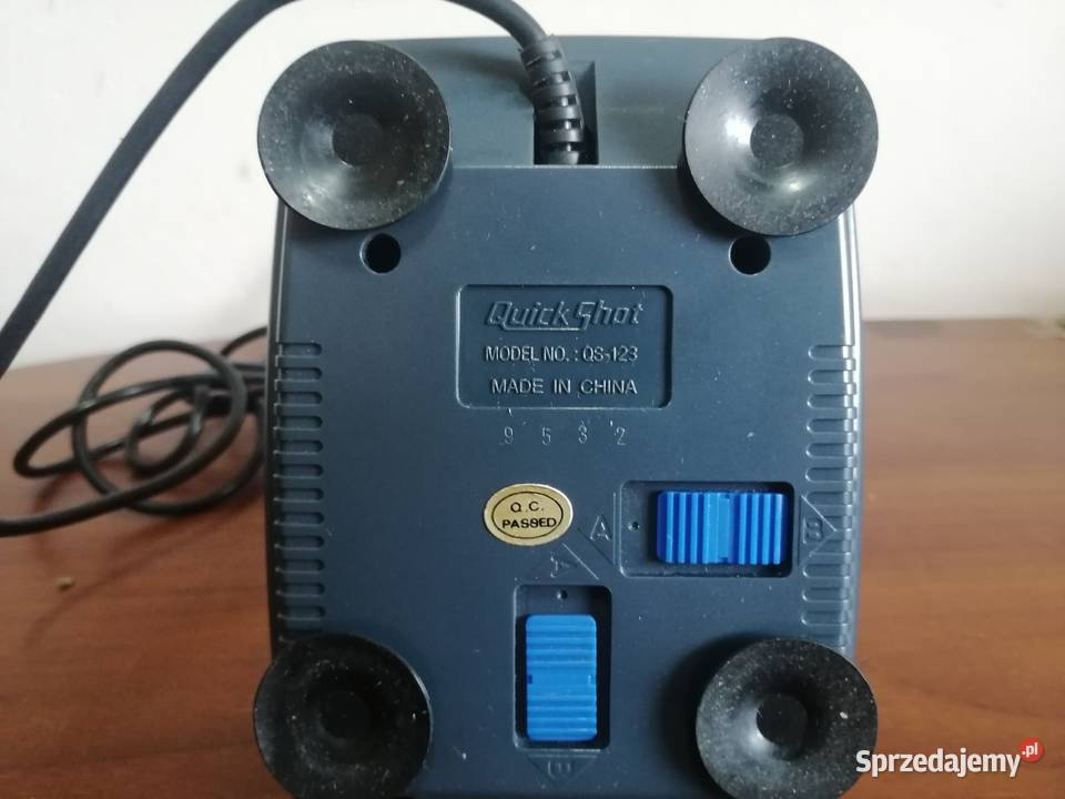 Stary joystick do Commodore Atari Amiga Borów