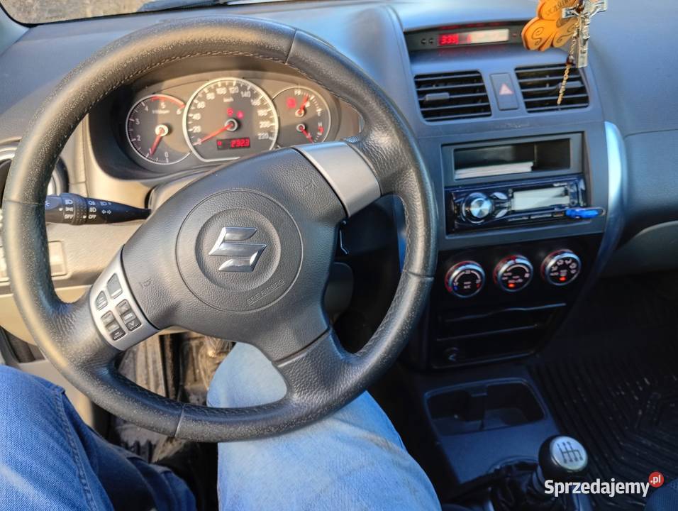 Suzuki sx4 4x4 gniazdo USB Suzuki Staszów