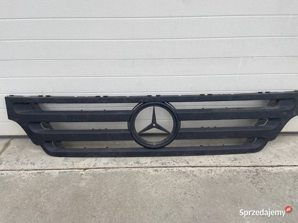 Grill Maska Atrapa Actros MP2 9437510018 Maszewo