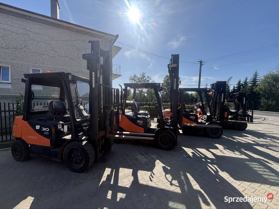 Wózek widłowy doosan 3t 20132011 Wózki widłowe Motoryzacja