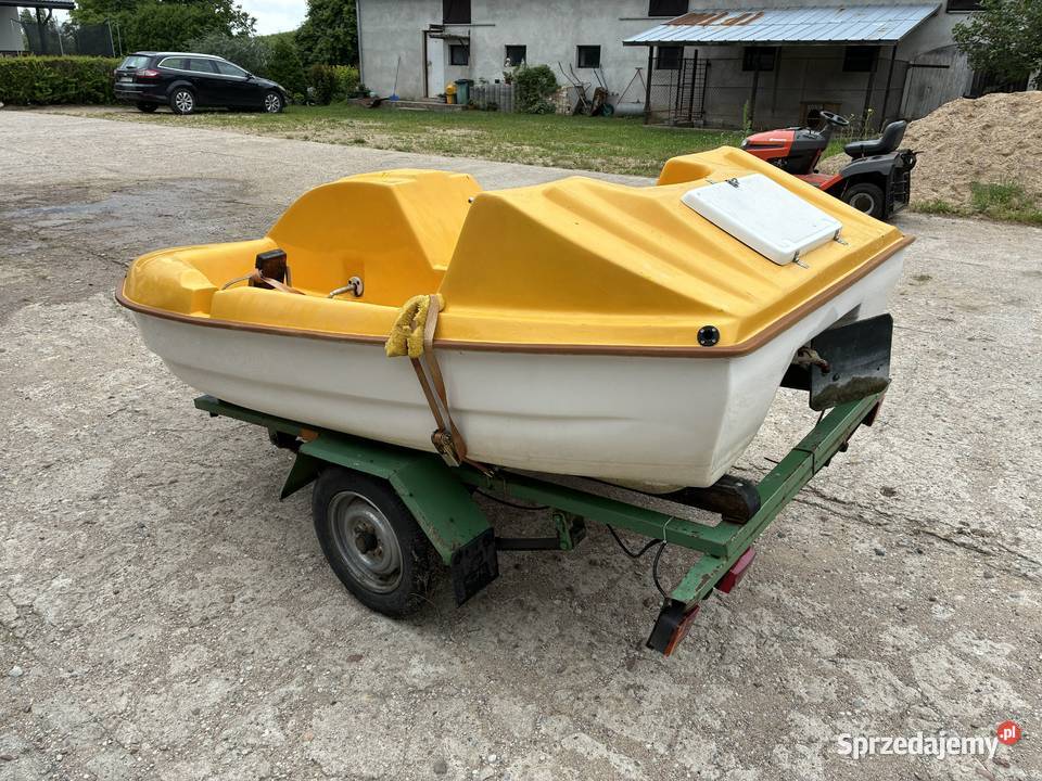 Rower wodny z przyczekpką Sejny