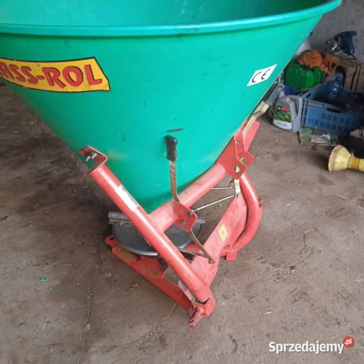 Rozsiewacz lejek 400 litrów Rozsiewacze nawozów małopolskie