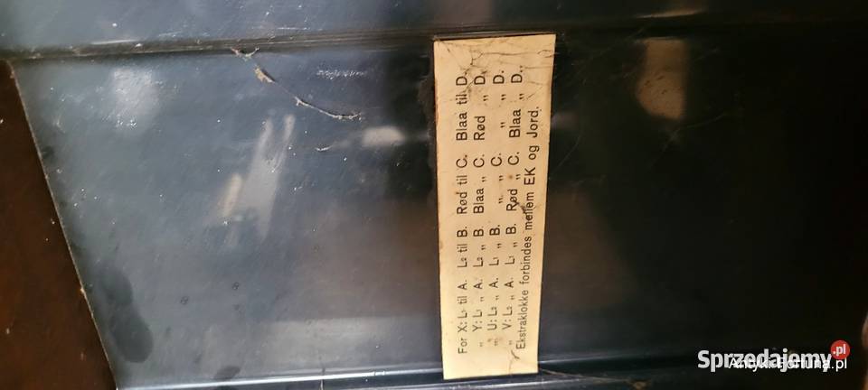 Stary telefon wiszący 3 Dania Mała Karczma