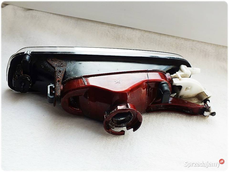 BMW 3 E46 LAMPA Halogen HELLA Przeciwmgielna Żary