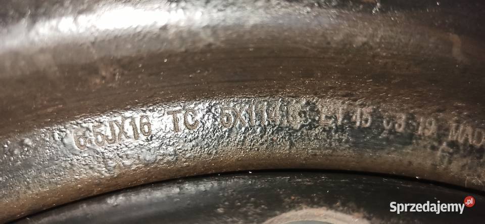 Opony zimowe z felgami Samochodowe Dębica