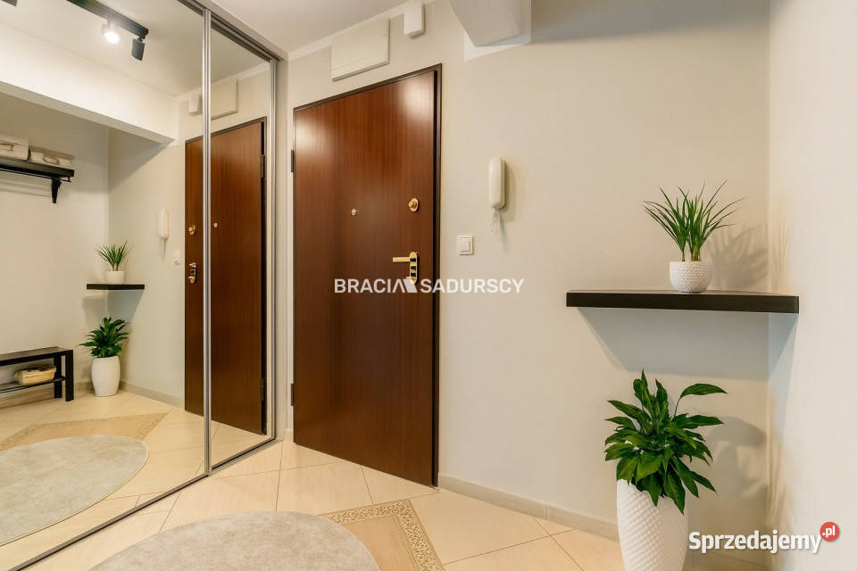 Mieszkanie do sprzedania Kraków 5367m2 3 pokoje małopolskie