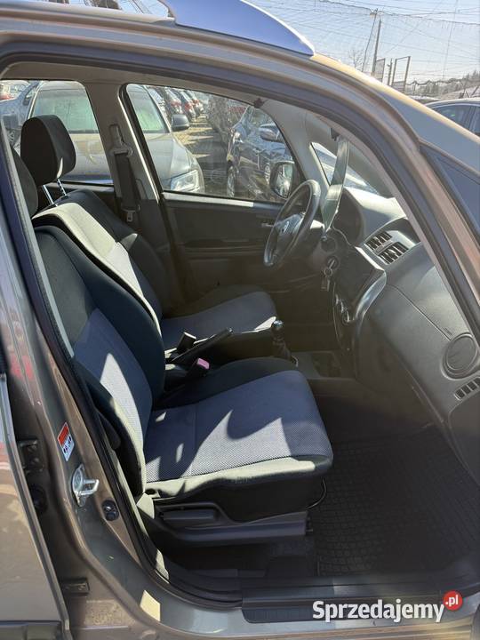 Fiat Sedici 4x4 navi kamera cofania serwisowany w ASO Sedici małopolskie Nowy Sącz