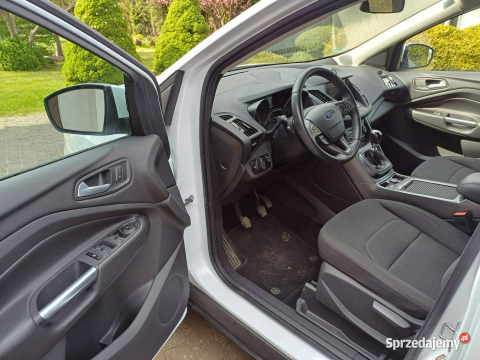 Ford Kuga zadbany serwisowany bogata wersja Łochowo