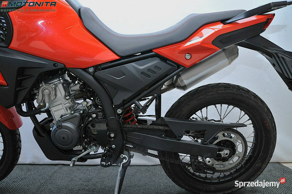 QJMOTOR SRT 125DX Qjmotor SRT125DX Motonita Podkowa Leśna