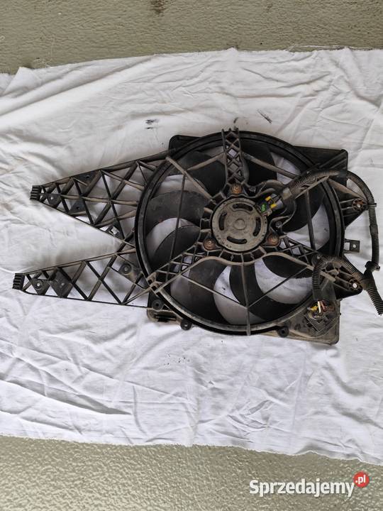 14 Wentylator chłodnicy Fiat Bravo 2