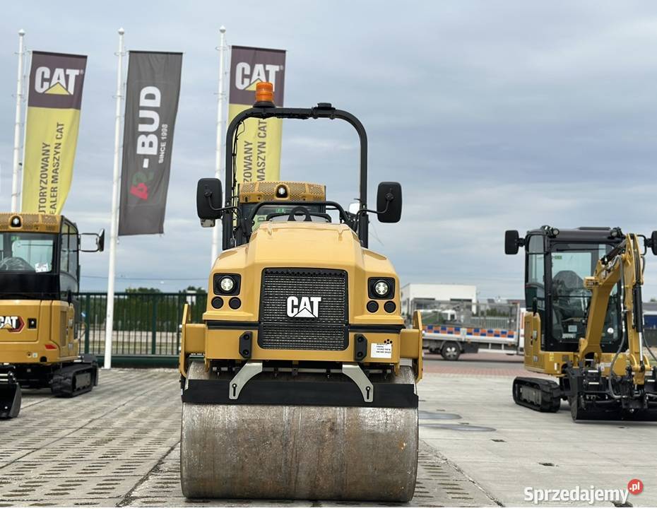 WALEC DROGOWY CATERPILLAR CB27 GC Tuliszków