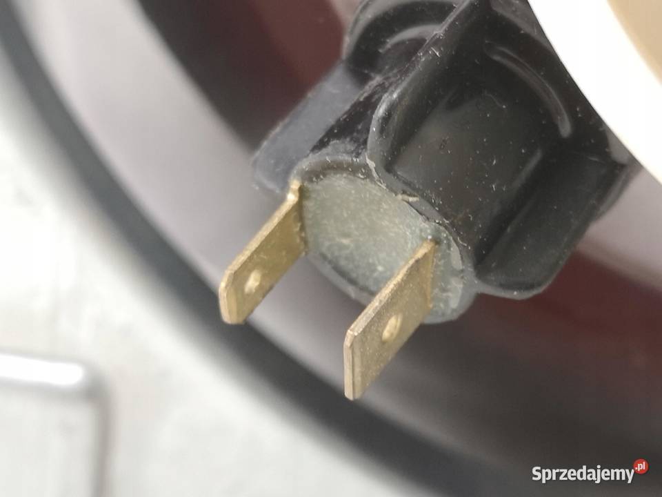 LAMPA PRAWY PRZÓD OPEL KADETT D 19831993 NOWA Lampy przeciwmgielne