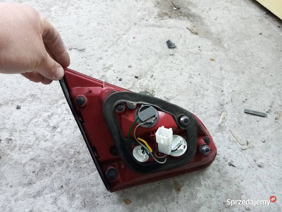 Lampy Kia Ceed 2 tył w klape Warka