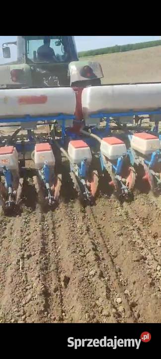 Siewnik monosem ng 6 sekcyjny do siania w Peresołowice