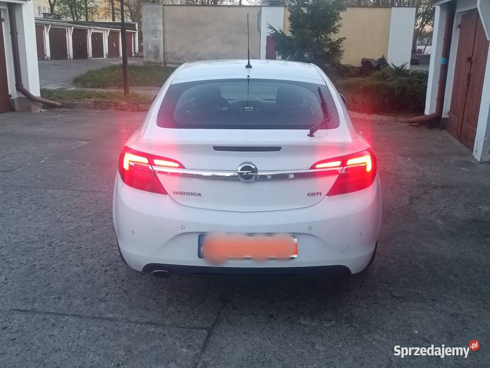 Opel Insignia 20 CDTI 170 2015 2000cm3 Wałcz