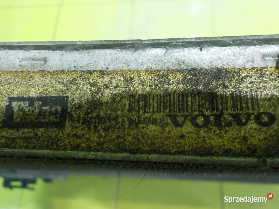 VOLVO S60 II V60 I 16 B AUT 12r chlodnica wody osobowe Chłodnie wody