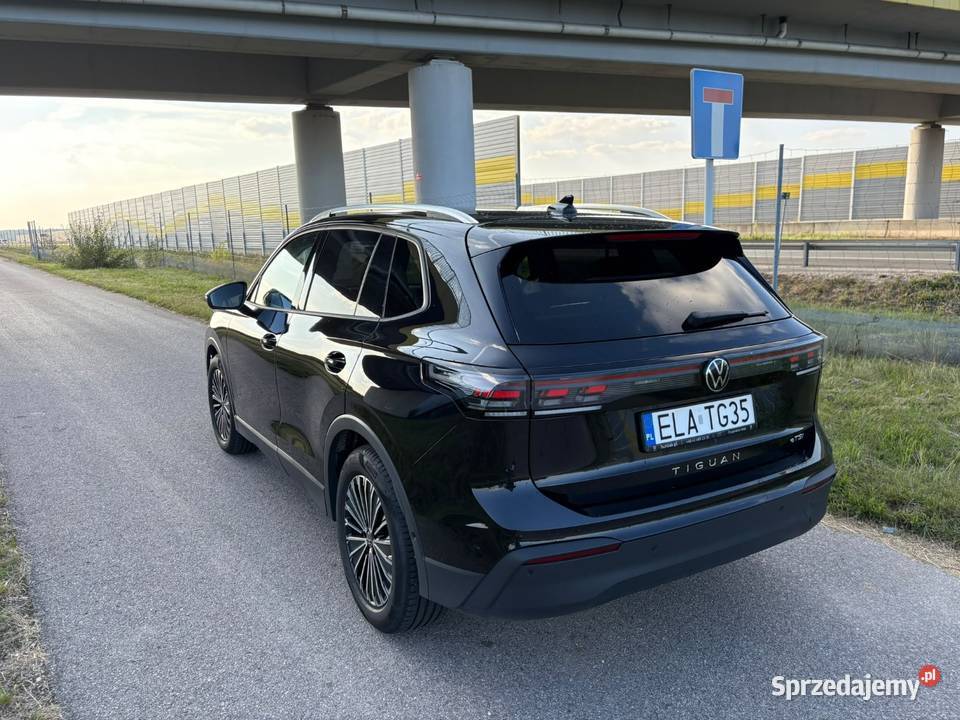 Volkswagen Tiguan SPECJAL EDITION 15 eTSI kurtyny powietrzne Łask sprzedam