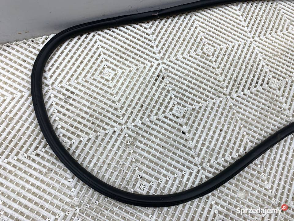 USZCZELKA DRZWI PRZÓD LEWA MERCEDES GLE SUV osobowe