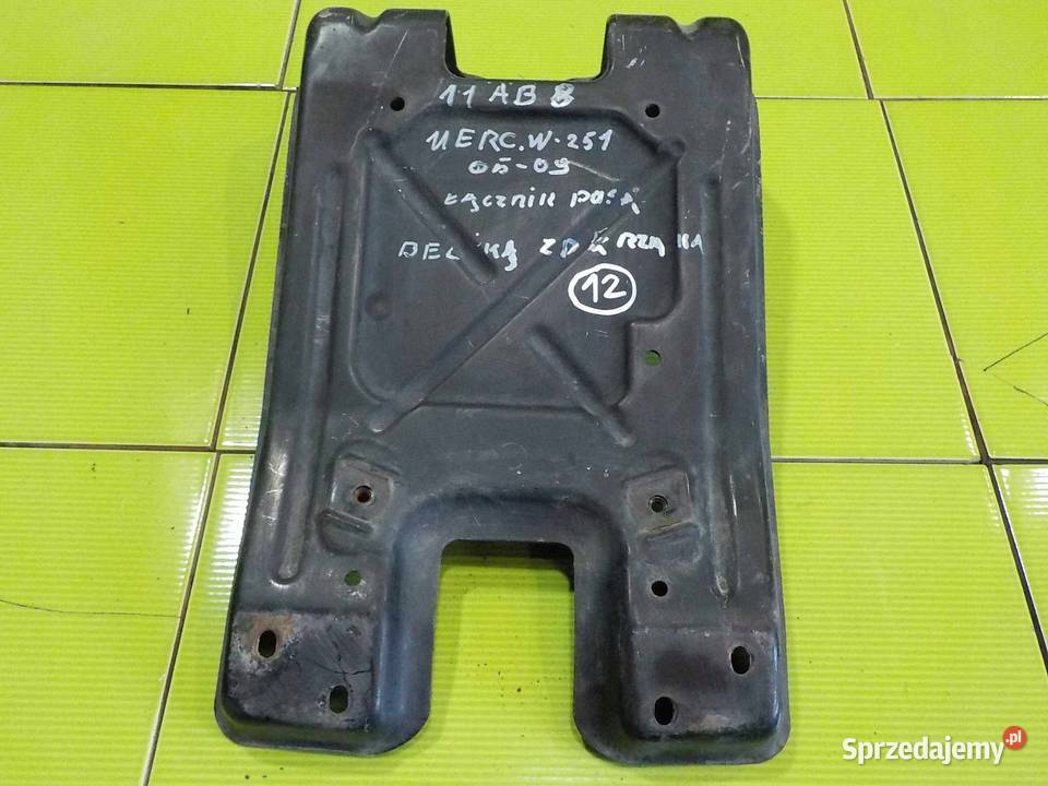 MERCEDES R W251 07r wspornik pasa przod Suków