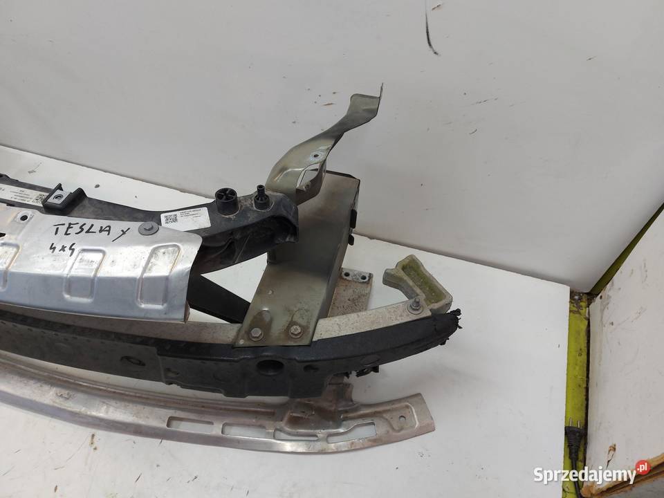 TESLA MODEL Y 2022r CHŁODNICE PAS PRZEDNI osobowe Wentylatory chłodnic klimatyzacji dolnośląskie sprzedam