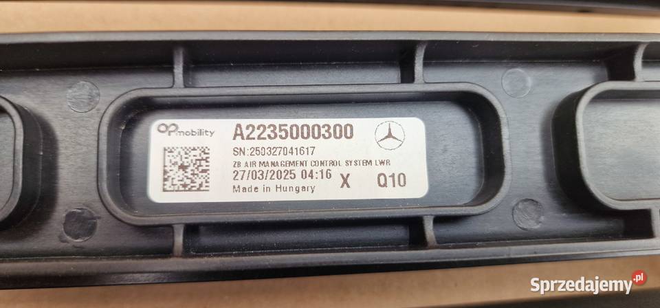 MERCEDES W223 SKLASA ŻALUZJA DOLNA KIEROWNICA Kierownice powietrza Bieleń
